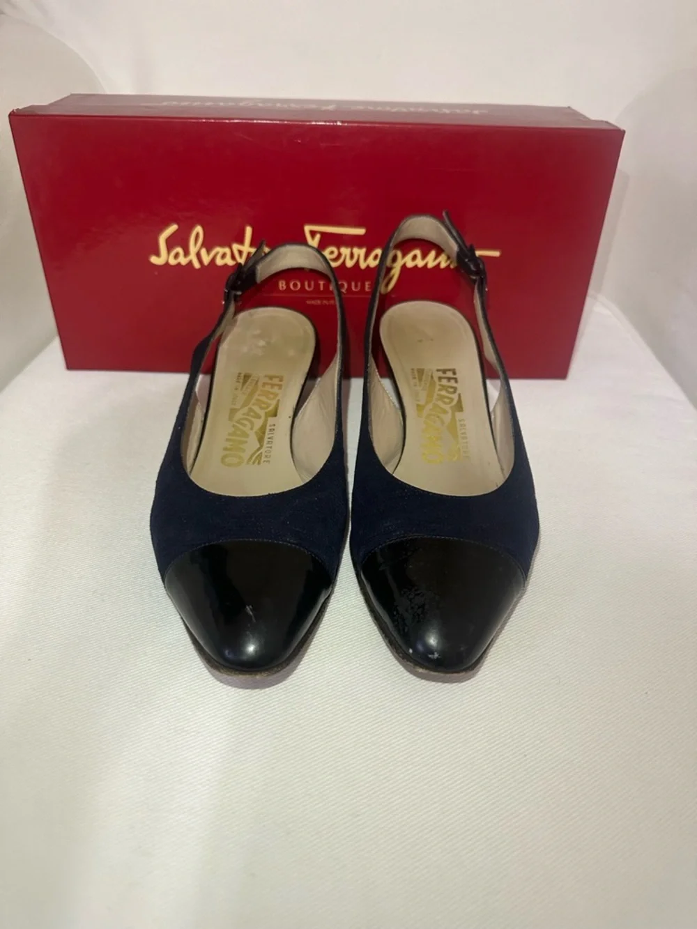 Salvatore Ferragamo Blue Slingback Pumps With Black Patent Cap Toe - Picture 2 of 7